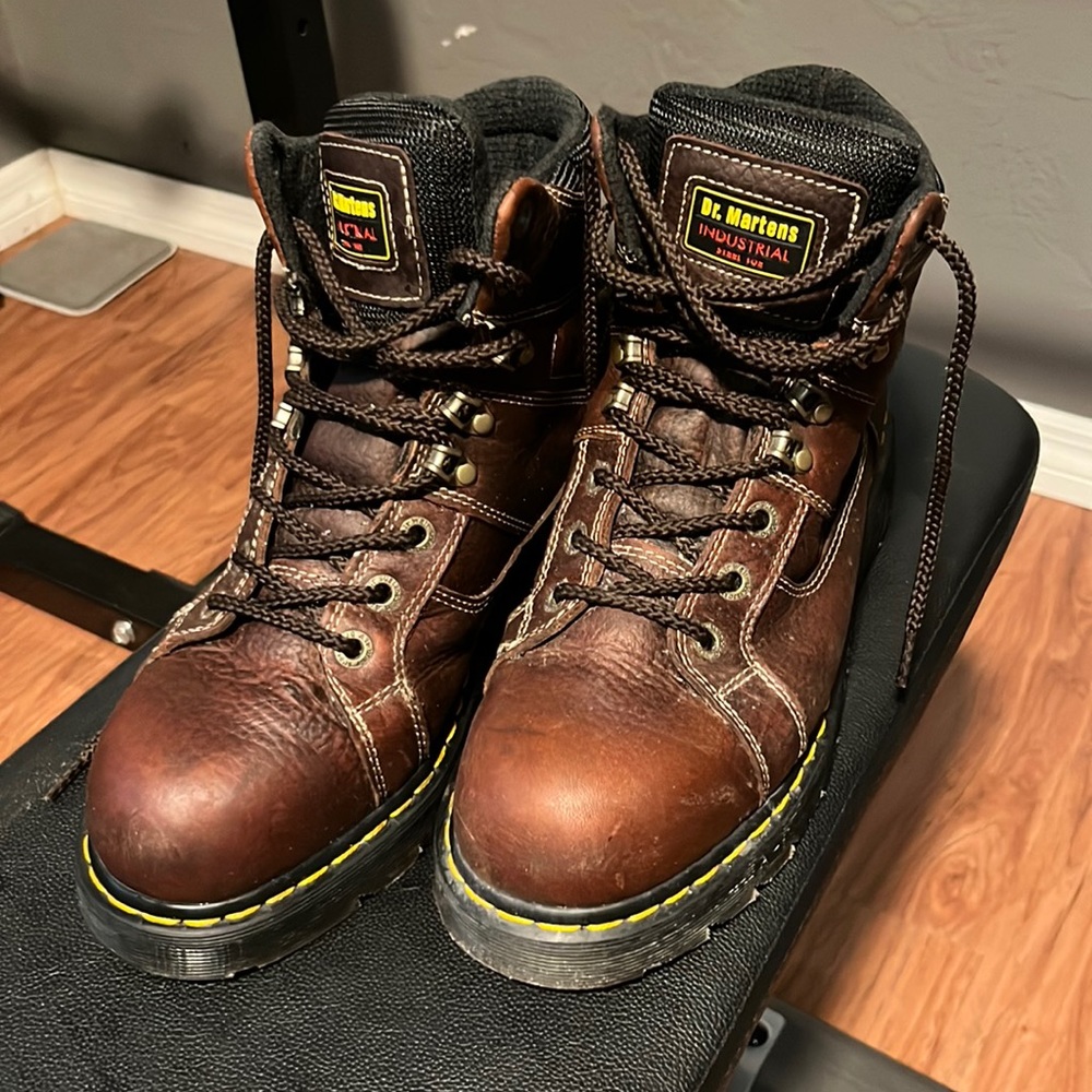 Dr.Martin industrial steel toe boots